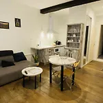 アパート Chez Rose ロデーズ